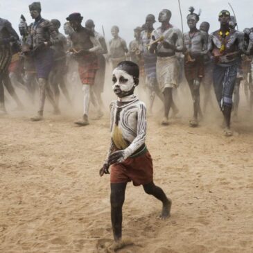 Steve McCurry: Children – A Poignant Tribute to Childhood at Palazzo dei Priori