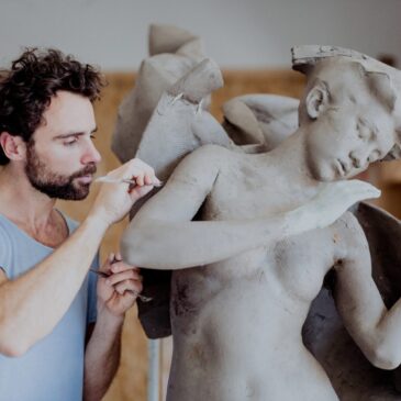 Eudald de Juana: Crafting Humanity Through Sculpture and Upcoming Exhibitions and Workshops